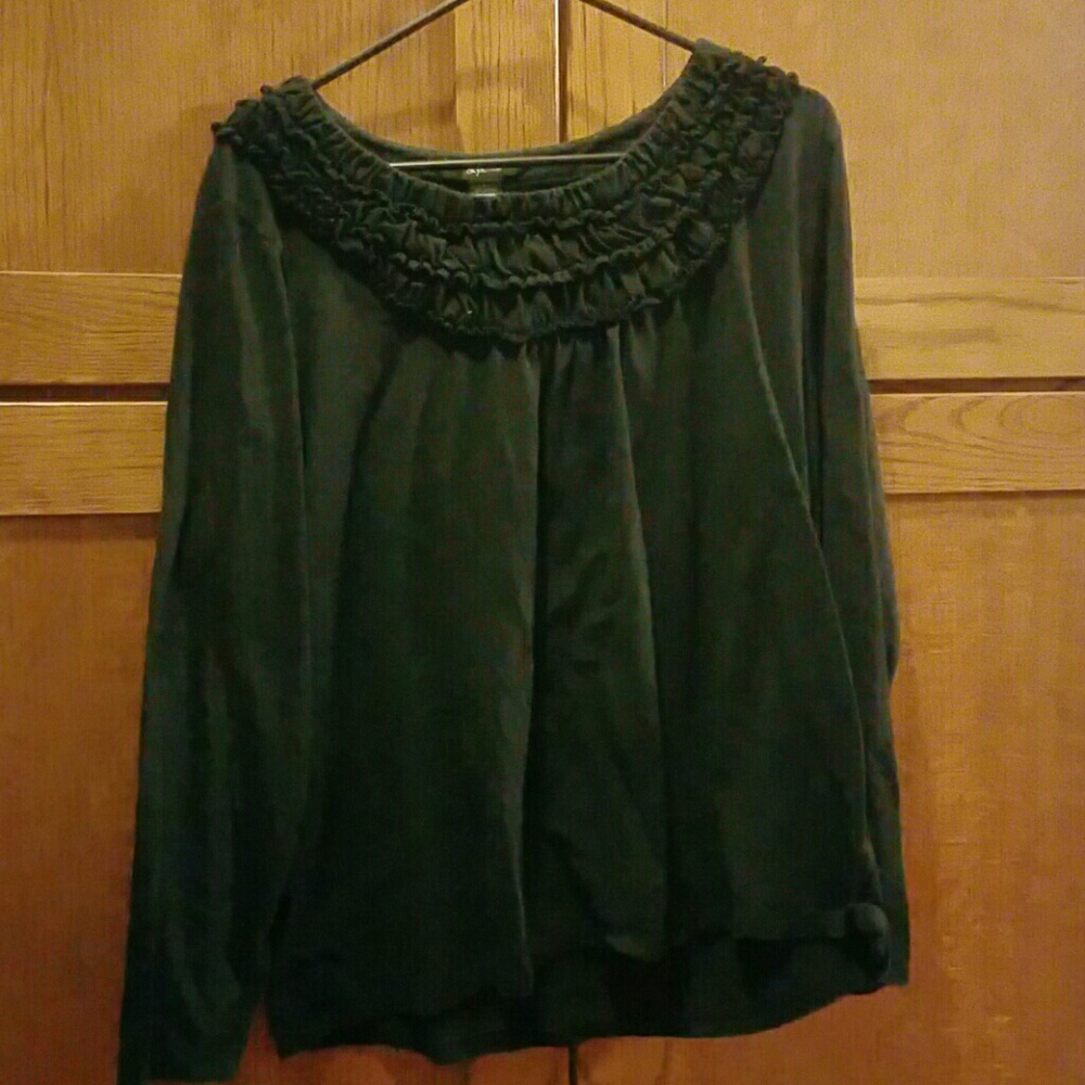 Woman's shirt